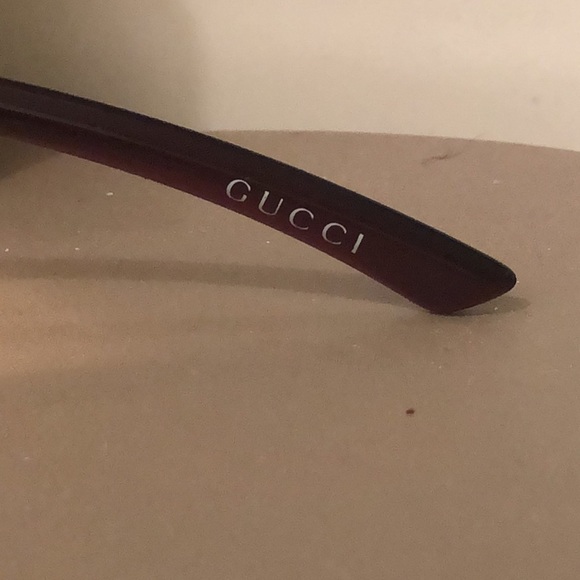 GUCCI(AUTHENTIC)-PRETTY BURGUNDY EYEGLASSES - Picture 3 of 7
